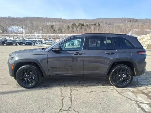 2026 Jeep Grand Cherokee Altitude 4x4