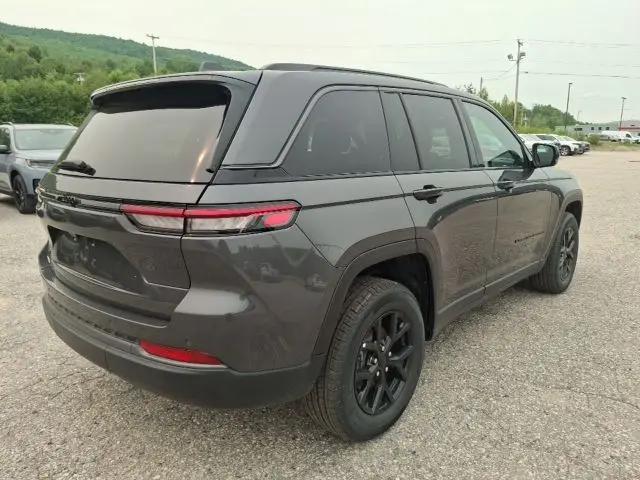 2026 Jeep Grand Cherokee Altitude 4x4
