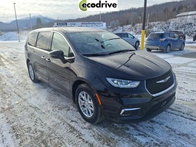 2026 Chrysler Pacifica Select for sale in Gorham, NH