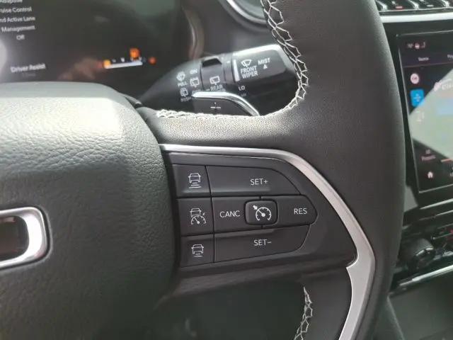 2026 Jeep Grand Cherokee Altitude 4x4