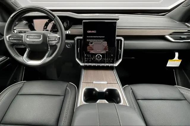 2026 GMC Acadia Denali AWD
