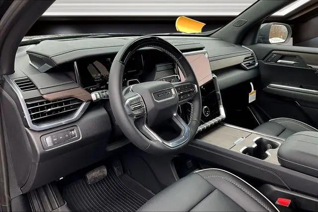 2026 GMC Acadia Denali AWD