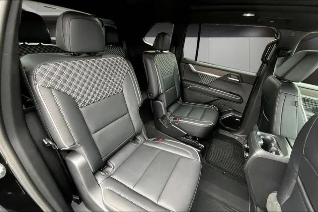 2026 GMC Acadia Denali AWD