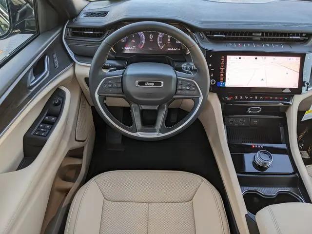 2026 Jeep Grand Cherokee Limited 4x2
