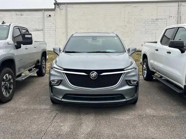 2023 Buick Enclave Essence FWD