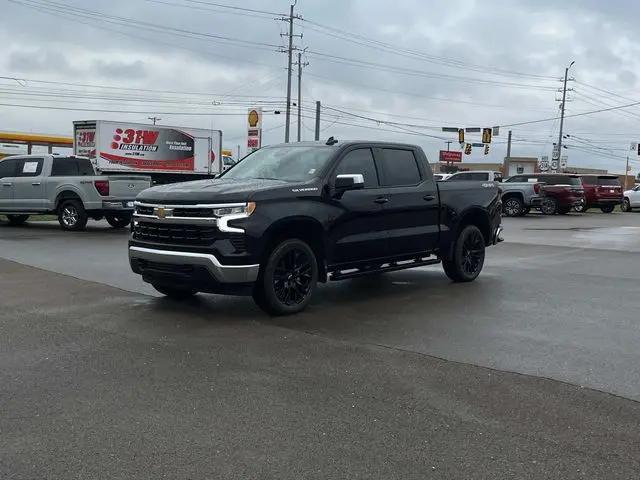 2026 Chevrolet Silverado 1500 4WD Crew Cab Standard Bed LT