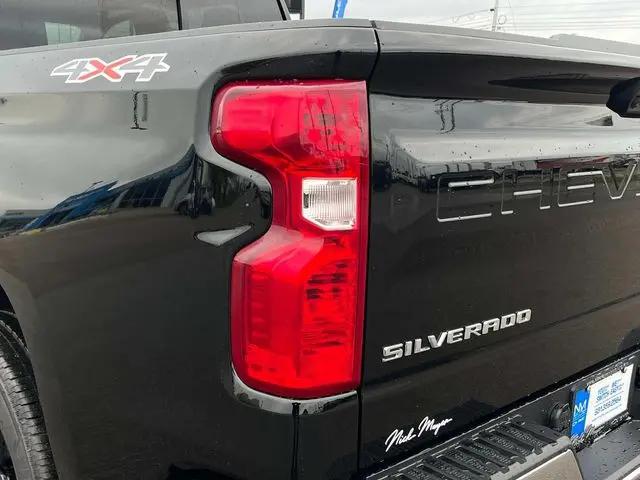 2026 Chevrolet Silverado 1500 4WD Crew Cab Standard Bed LT