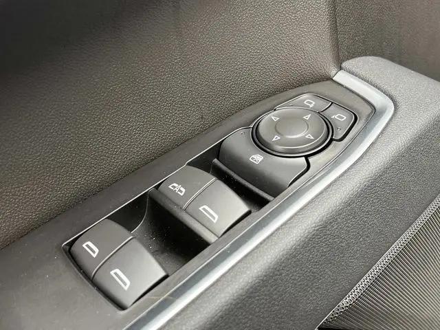 2026 Chevrolet Silverado 1500 4WD Crew Cab Standard Bed LT