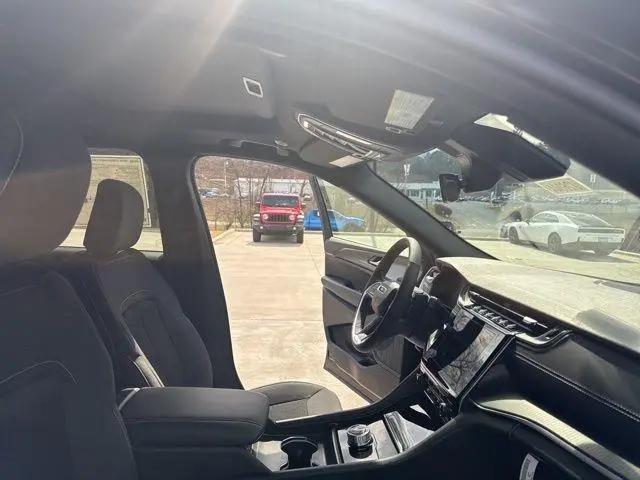 2026 Jeep Grand Cherokee Altitude 4x4