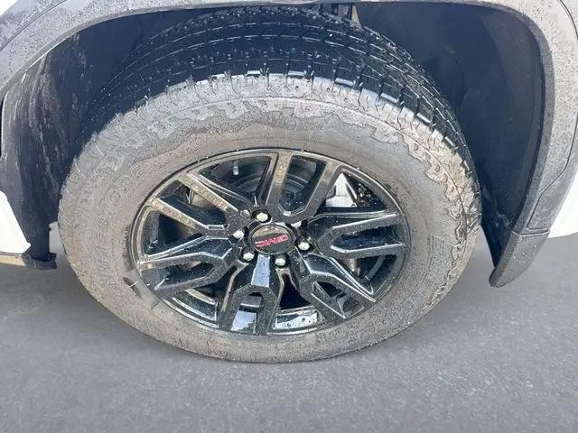 2024 GMC Sierra 1500 4WD Crew Cab Short Box Elevation with 3SB