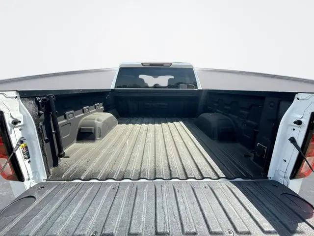 2024 GMC Sierra 1500 4WD Crew Cab Short Box Elevation with 3SB