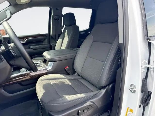 2024 GMC Sierra 1500 4WD Crew Cab Short Box Elevation with 3SB