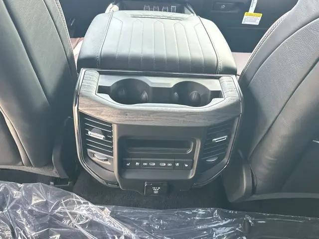 2026 Ram 1500 Limited Crew Cab 4x4 5'7" Box