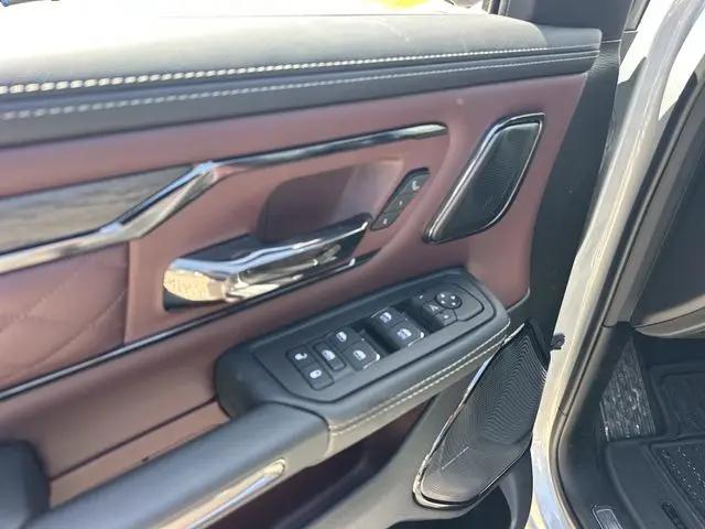 2026 Ram 1500 Limited Crew Cab 4x4 5'7" Box