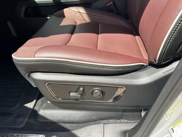 2026 Ram 1500 Limited Crew Cab 4x4 5'7" Box