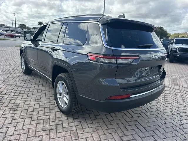 2026 Jeep Grand Cherokee L Laredo 4x2