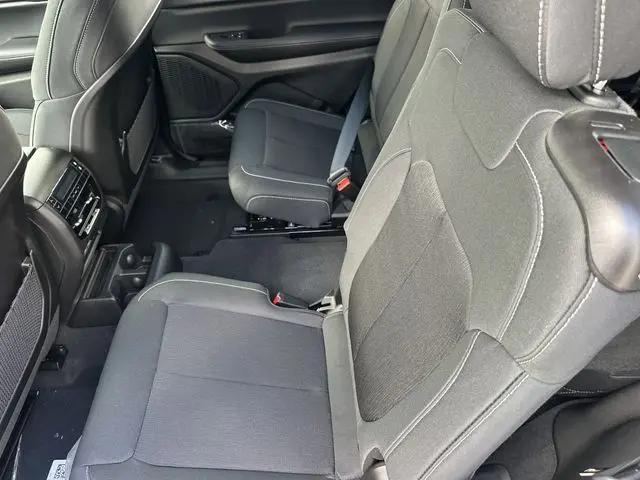 2026 Jeep Grand Cherokee L Laredo 4x2
