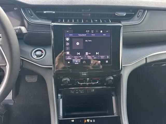 2026 Jeep Grand Cherokee L Laredo 4x2