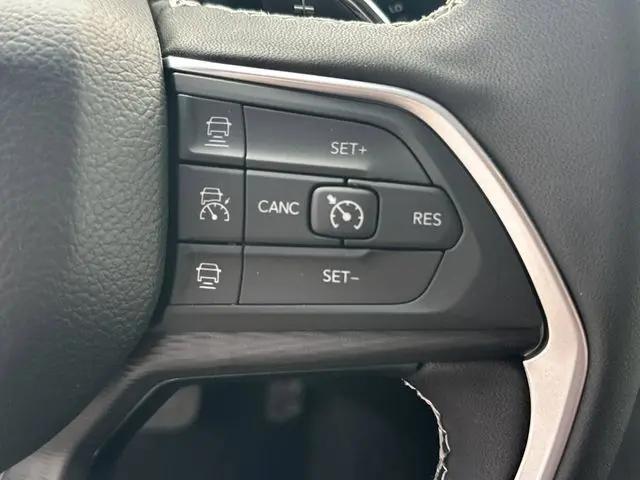 2026 Jeep Grand Cherokee L Laredo 4x2