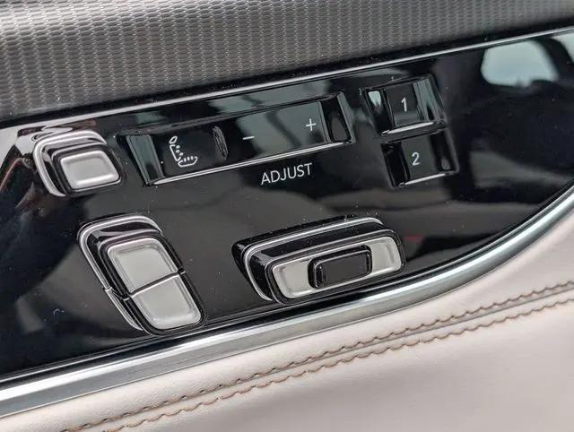 2026 Jeep Grand Wagoneer L Summit Obsidian 4x4
