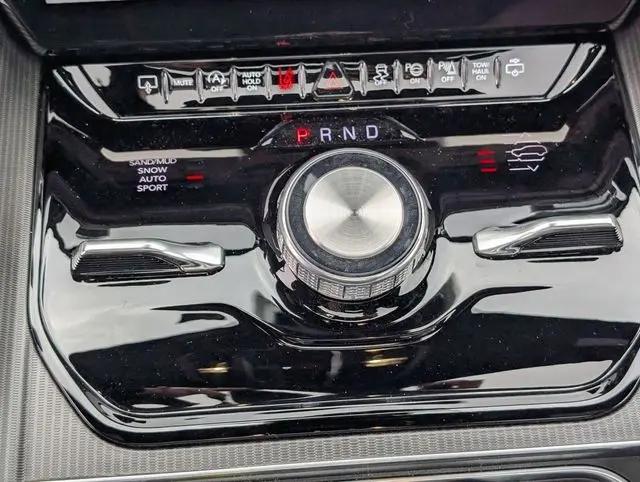 2026 Jeep Grand Wagoneer L Summit Obsidian 4x4