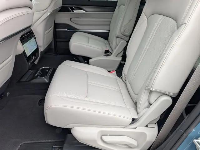 2026 Jeep Grand Wagoneer L Summit Obsidian 4x4