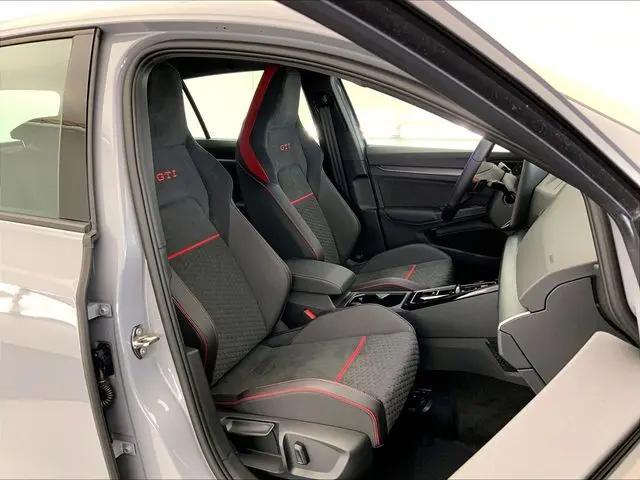 2026 Volkswagen Golf GTI SE