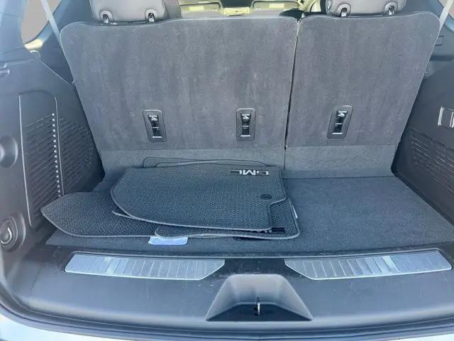 2025 GMC Yukon 4WD Denali