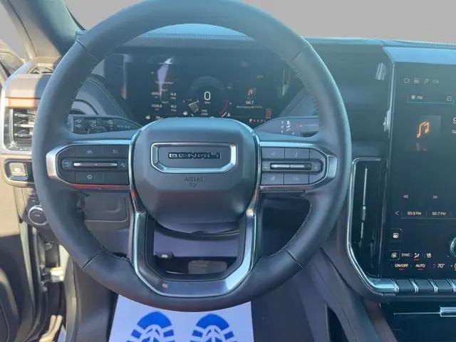 2025 GMC Yukon 4WD Denali