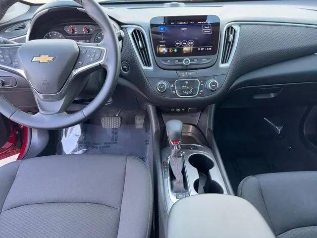 2025 Chevrolet Malibu FWD RS