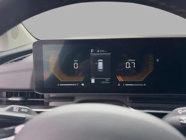 2025 Kia Carnival MPV LXS