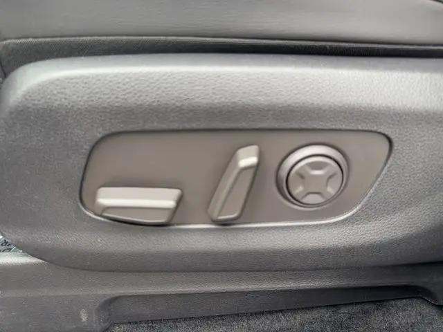 2025 Kia Carnival MPV LXS