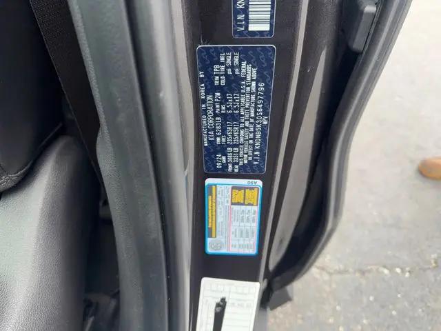 2025 Kia Carnival MPV LXS