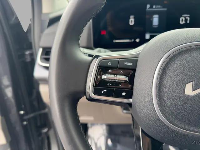 2025 Kia Carnival MPV LXS