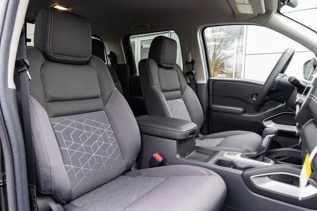 2026 Nissan Frontier Crew Cab Long Bed SV 4x4