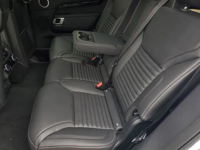 2026 Land Rover Discovery S