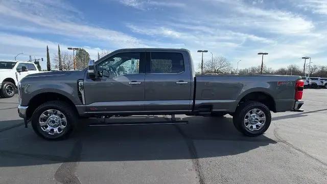 2026 Ford F-350 LARIAT