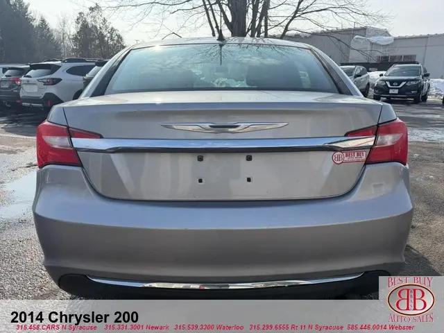 2014 Chrysler 200 Touring