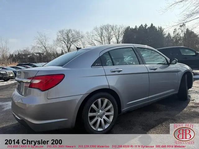 2014 Chrysler 200 Touring