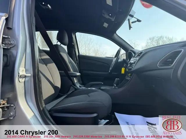 2014 Chrysler 200 Touring