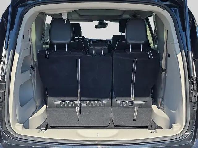2024 Chrysler Pacifica Limited