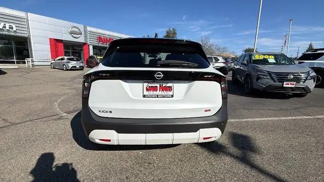 2026 Nissan Kicks SR