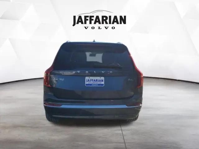 2026 Volvo XC90 Ultra, B6 AWD Gas (mild hybrid), Gasoline, Bright, 7 Seats