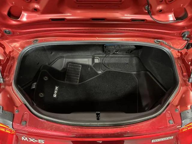 2025 Mazda MX-5 Club