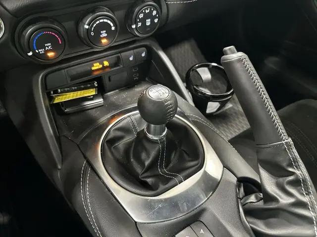 2025 Mazda MX-5 Club