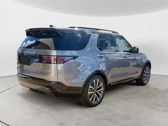 2026 Land Rover Discovery Dynamic SE