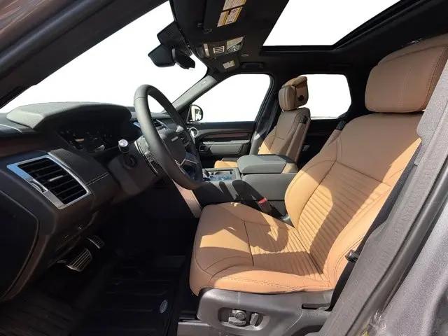 2026 Land Rover Discovery Dynamic SE