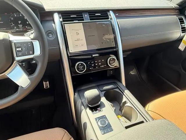 2026 Land Rover Discovery Dynamic SE