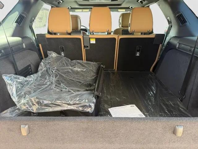 2026 Land Rover Discovery Dynamic SE