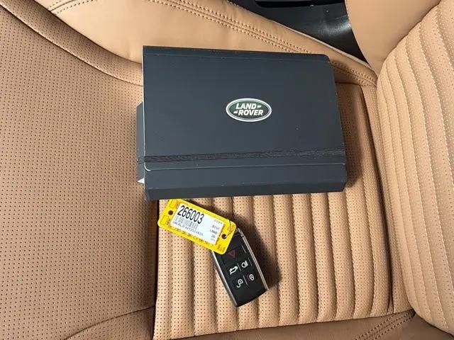 2026 Land Rover Discovery Dynamic SE